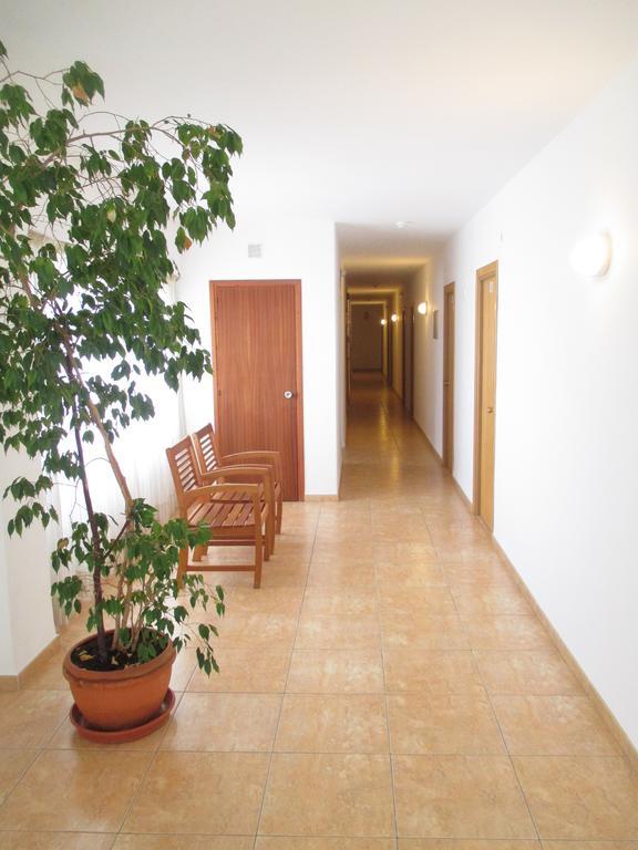 Hostal Residencia Nicolau Сан-Антонио-Абад Экстерьер фото