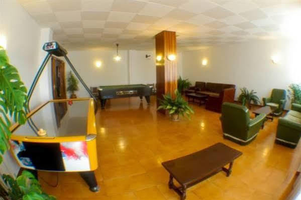 Hostal Residencia Nicolau Сан-Антонио-Абад Экстерьер фото